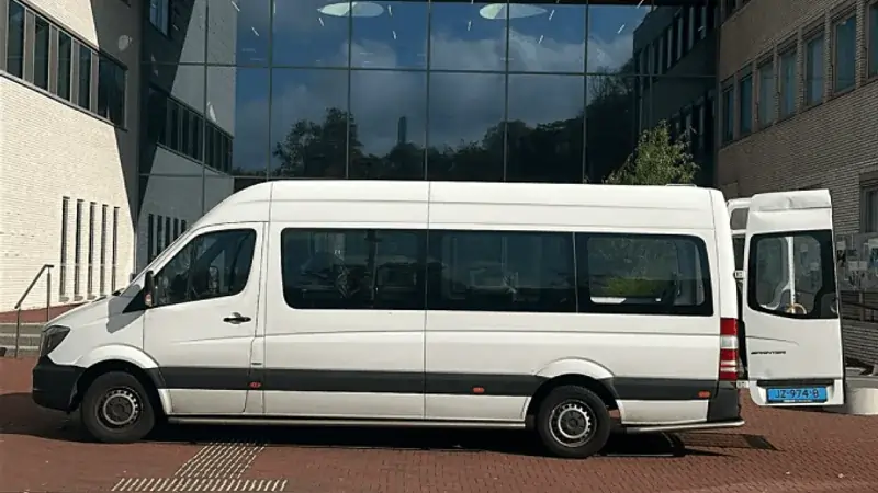 Rolstoelbus voor vervoer vanuit Diemen